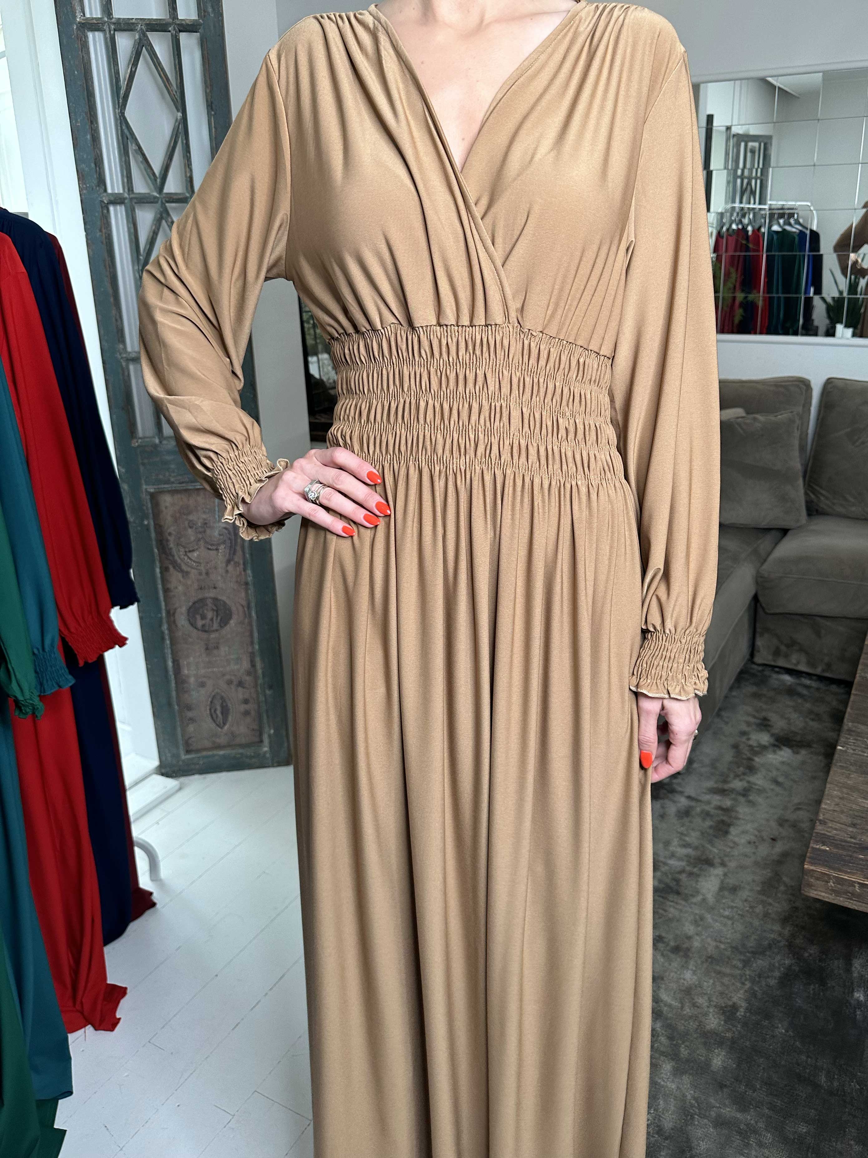 Pams Plain L/S - Elastisk kjole med smock og lange ærmer